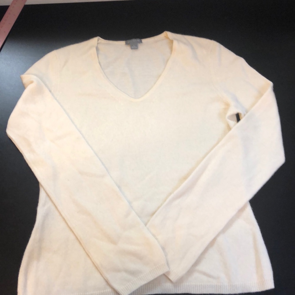Ann Taylor Ivory Cashmere Vneck Sweater SzS